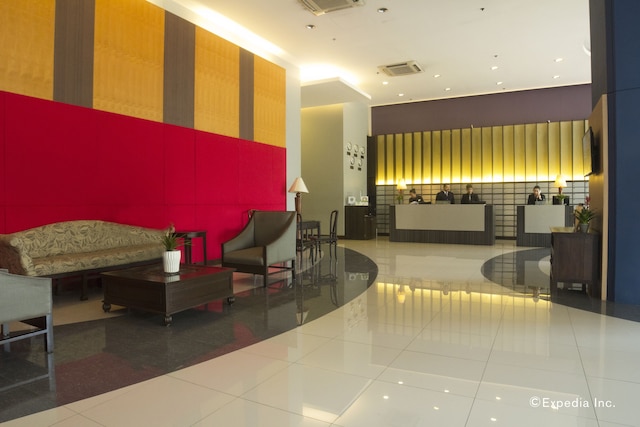 ザ マレヤン プラザ