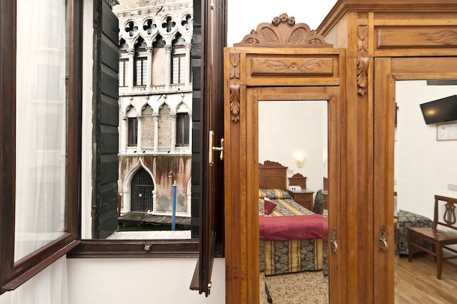 ホテル アラ ファヴァ