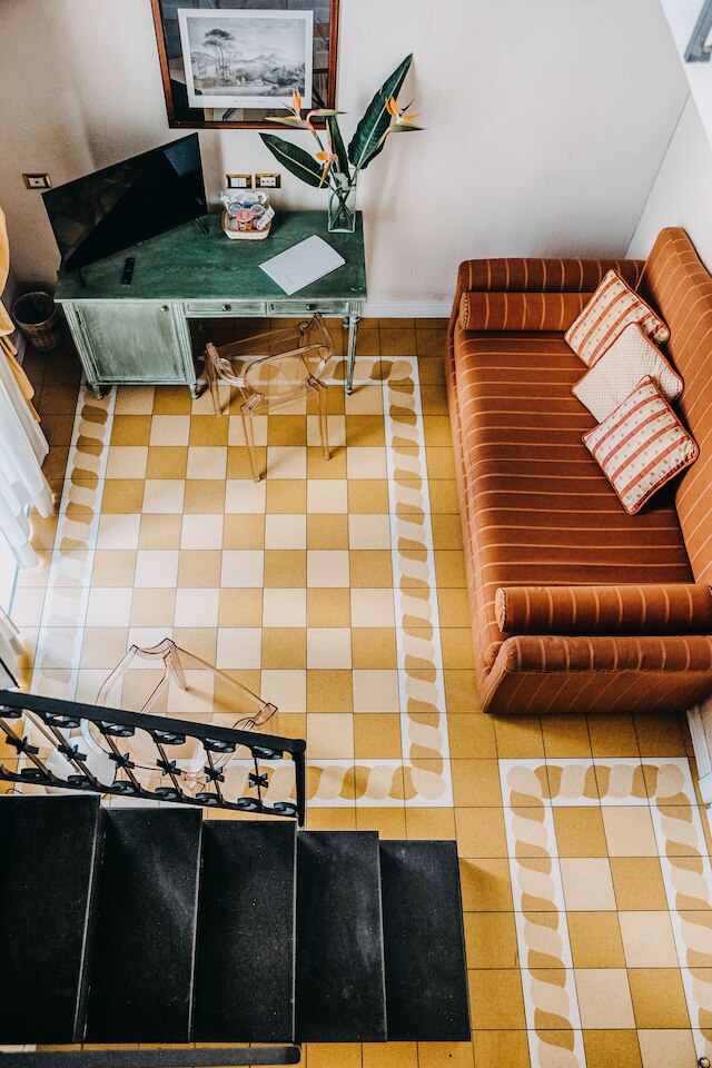 コスタンティノーポリ 104