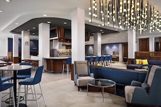 コートヤード・サンディエゴ・ミッションバレー／ホテル・サークル