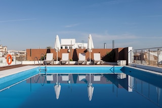 ホテル ドン パコ セビリア