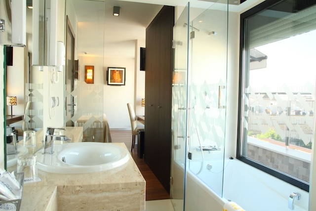 ホテル ドン パコ セビリア