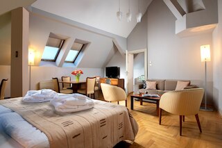 レッド ブリック アパートメンツ