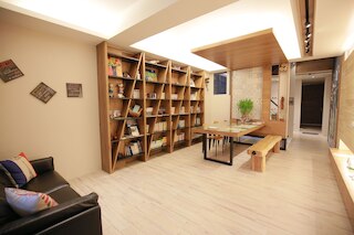 エンジョイ ホーム ステイ (隨寓而安民宿)