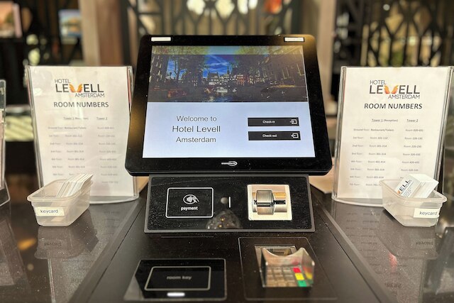 ホテル ローウェル