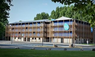 エクロ ホテルズ リール