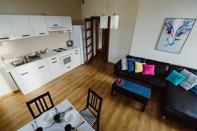 ヴィストゥラ - セントラム スタロビシルナ ストリート