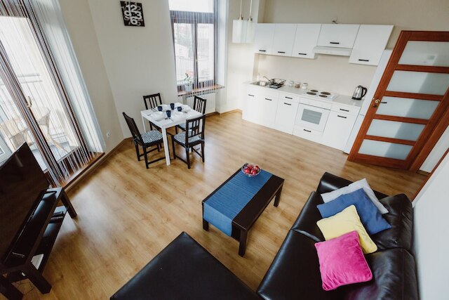 ヴィストゥラ - セントラム スタロビシルナ ストリート