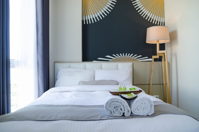 C スイーツ アット 8 ニュータウン レジデンシズ