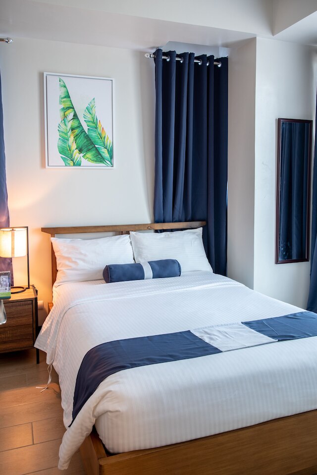 C スイーツ アット 8 ニュータウン レジデンシズ