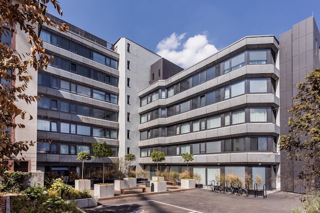 スカイリーチ ビズステイ