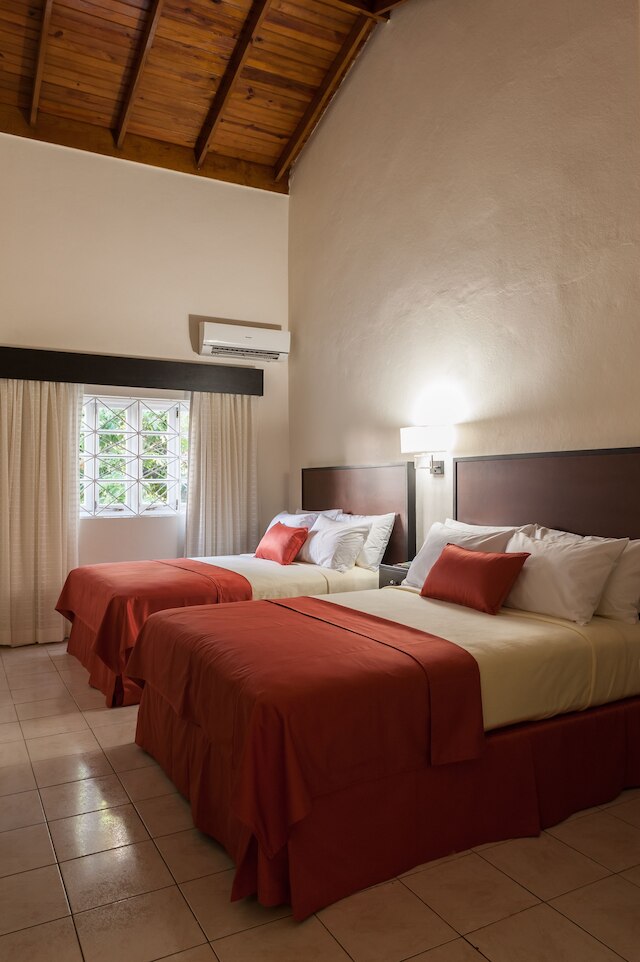 シャーリー リトリート ホテル