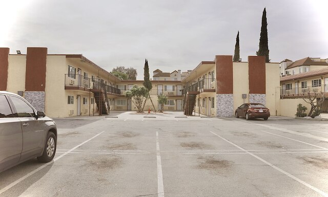 ノーウォーク イン & スイーツ