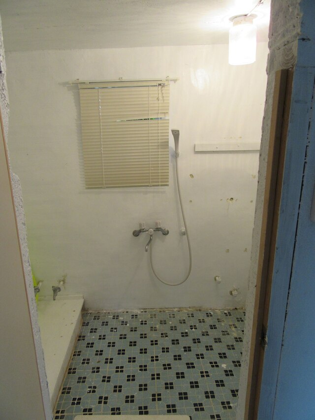 古民家ゲストハウス家守 (やーるー)