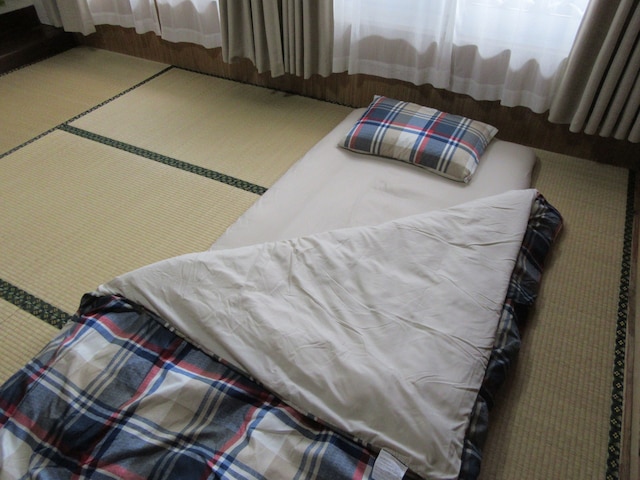 古民家ゲストハウス家守 (やーるー)