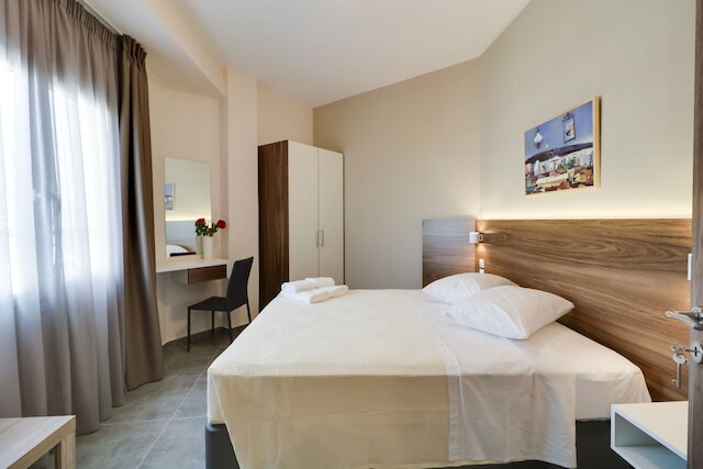 アテネ コンフォート スイーツ & アパートメンツ