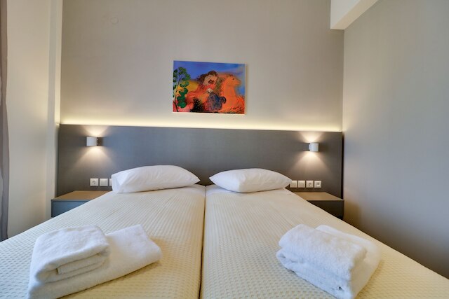 アテネ コンフォート スイーツ & アパートメンツ