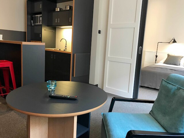 アパートメント 040