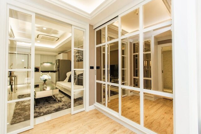 ステート タワー シーロム バイ ハロス