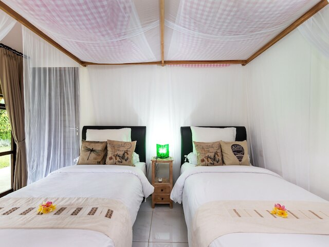 ヴィラ チャンディ ケチル エンパット バイ ヴィラ ファインダー