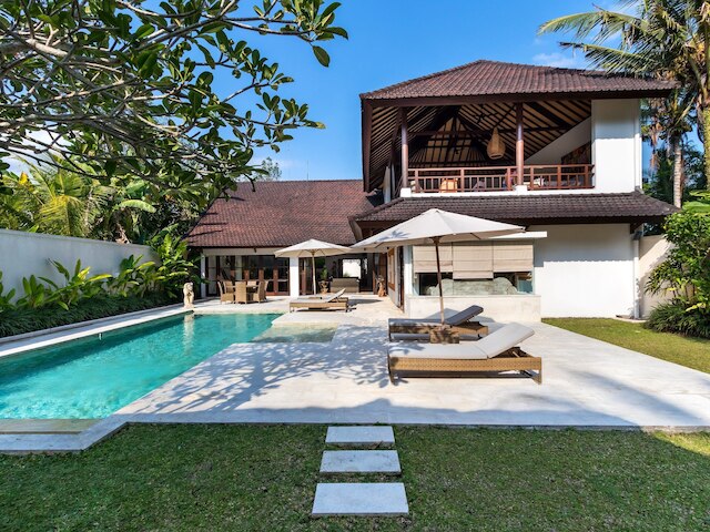 ヴィラ チャンディ ケチル エンパット バイ ヴィラ ファインダー