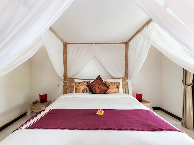 ヴィラ チャンディ ケチル エンパット バイ ヴィラ ファインダー