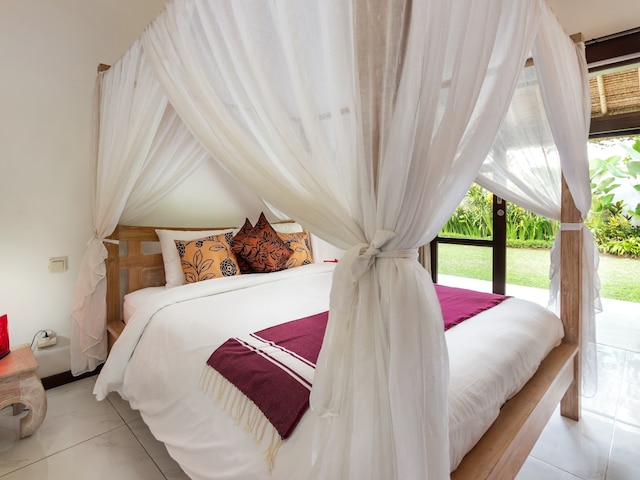 ヴィラ チャンディ ケチル エンパット バイ ヴィラ ファインダー