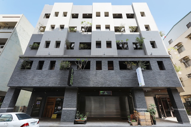 グリーナイト ホテル