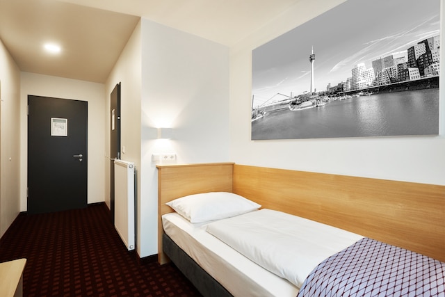 マクドリームス ホテル デュッセルドルフシティ