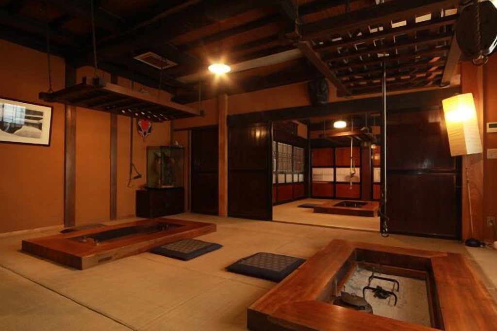 8.いろりの宿 芦名