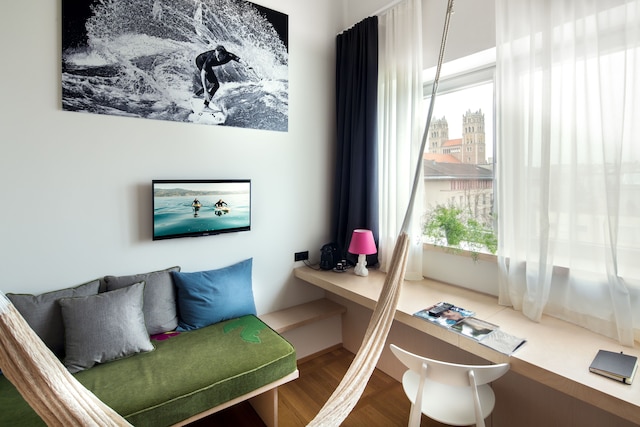 ザ フラッシング メドウズ ホテル & バー