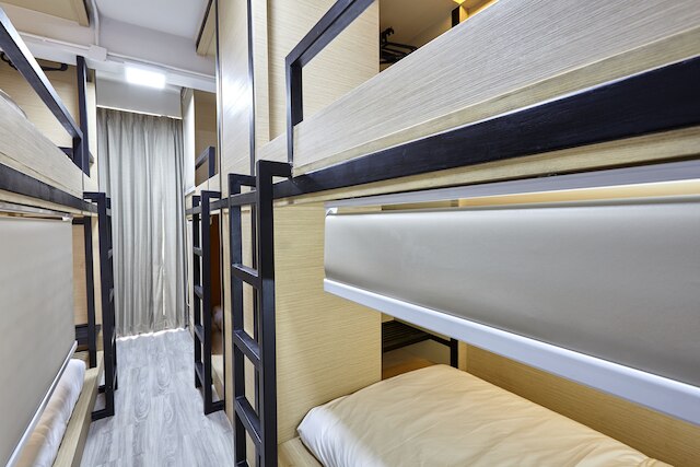 ルボヌールポッシュテル - ホステル