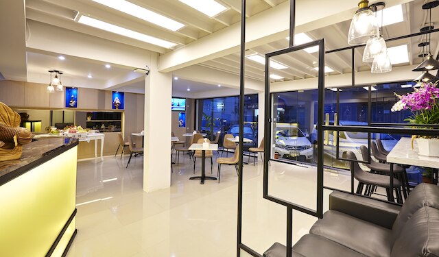 ルボヌールポッシュテル - ホステル