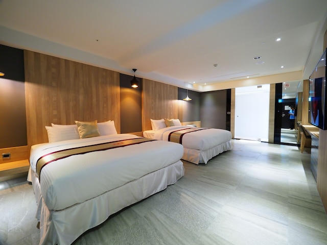 ウェイ フェン モーテル (薇風精品汽車旅館)