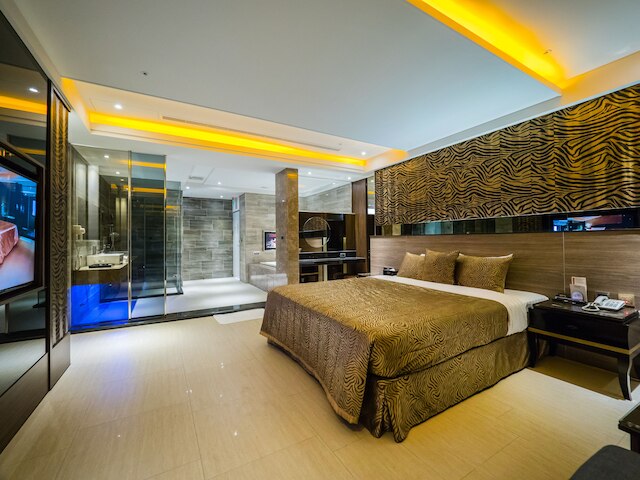 ウェイ フェン モーテル (薇風精品汽車旅館)