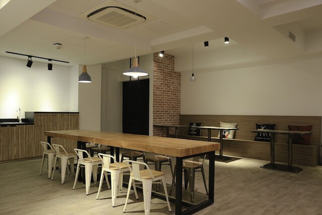 フライイン ホステル (飛行家青年旅館)