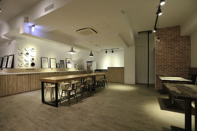 フライイン ホステル (飛行家青年旅館)