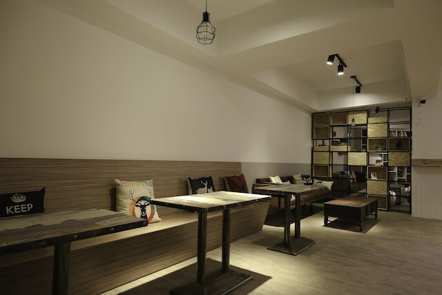 フライイン ホステル (飛行家青年旅館)