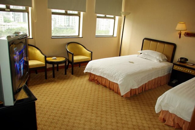 愛群ホテル - 広州交易会期間中、ホテルと展示センター間の無料シャトルあり (广州爱群大酒店 - 広交会期間提供免費班車往返酒店与展覧中心)