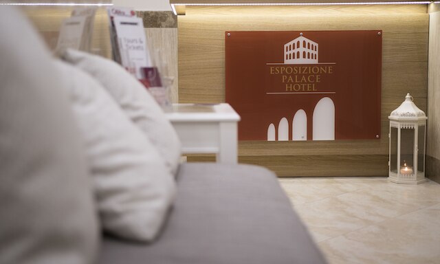 エスポジツィオーネ パレス ホテル