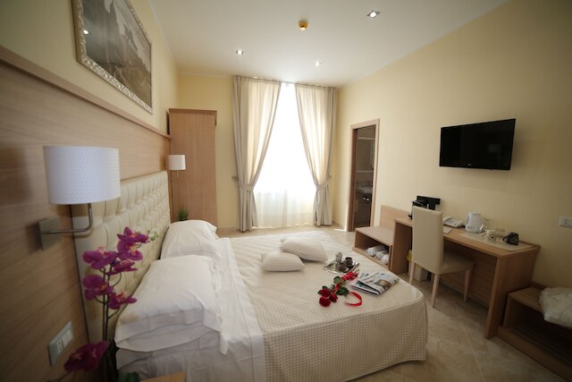 エスポジツィオーネ パレス ホテル