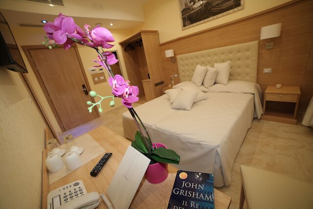 エスポジツィオーネ パレス ホテル