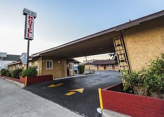 カーサ ベル モーテル