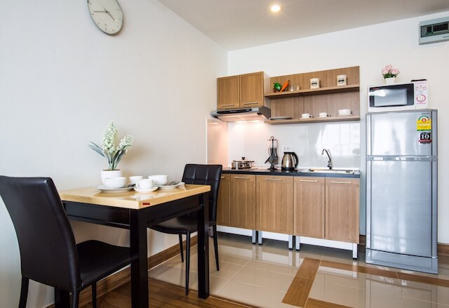 ウィナー プラーチーンブリー & サービスド アパートメント