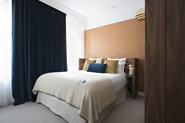 ホテル パリスター & スパ