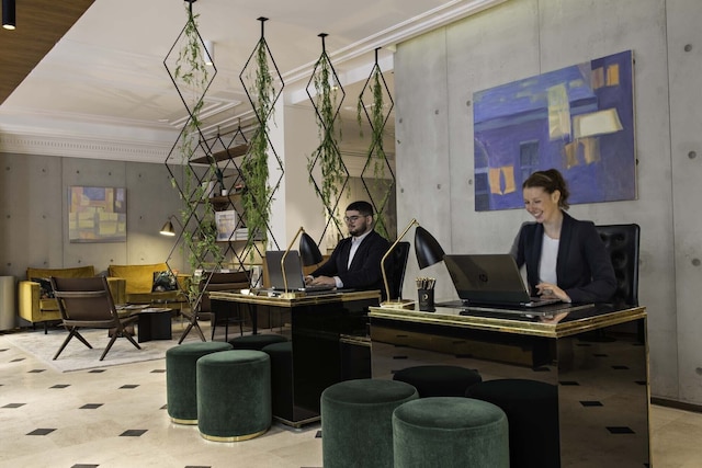 ホテル パリスター & スパ