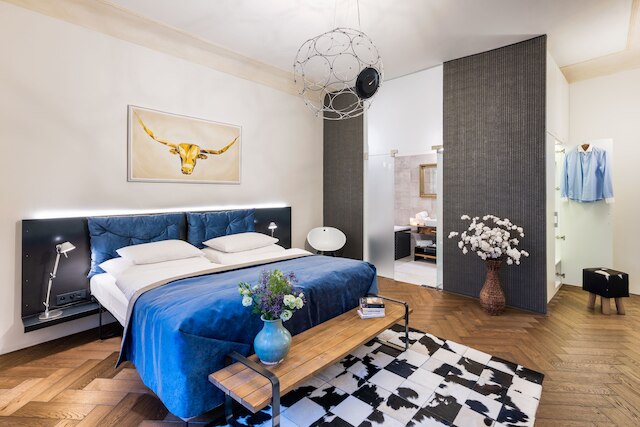 ムー バイ ザ キャッスル