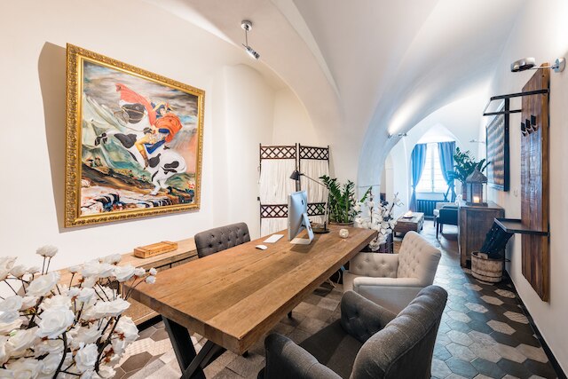 ムー バイ ザ キャッスル