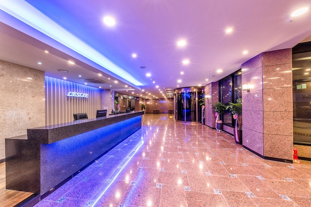 レスリー ホテル