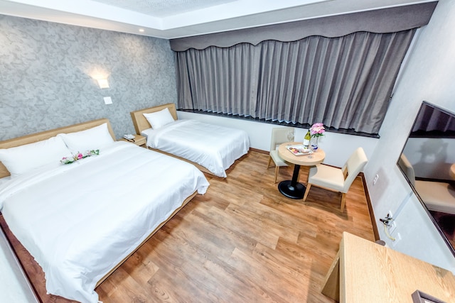 レスリー ホテル